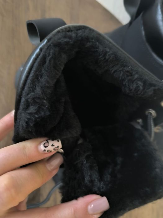 Продам новые сапожки