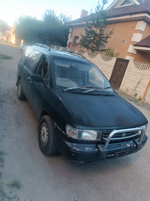 Nissan Prairie Joy разбор