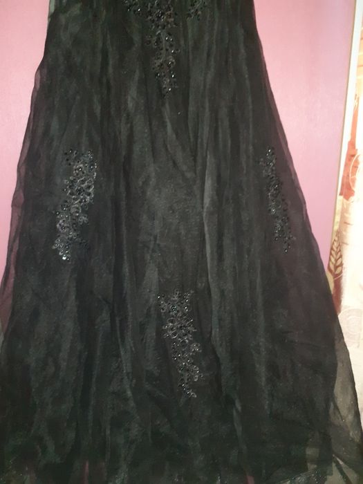 Праздничное нарядное платье