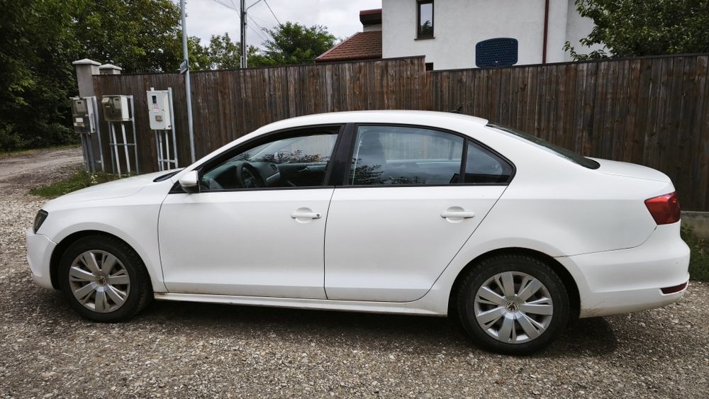 VOLKSWAGEN Jetta 2013 — imagine 4