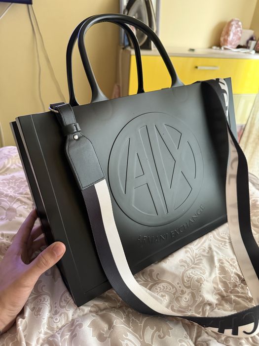Чанта Armani Exchange