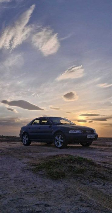 В продаже  автомобиль audi A4 B5