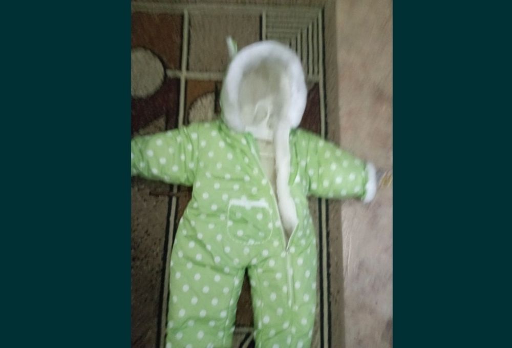 Отдам комбинезоны за