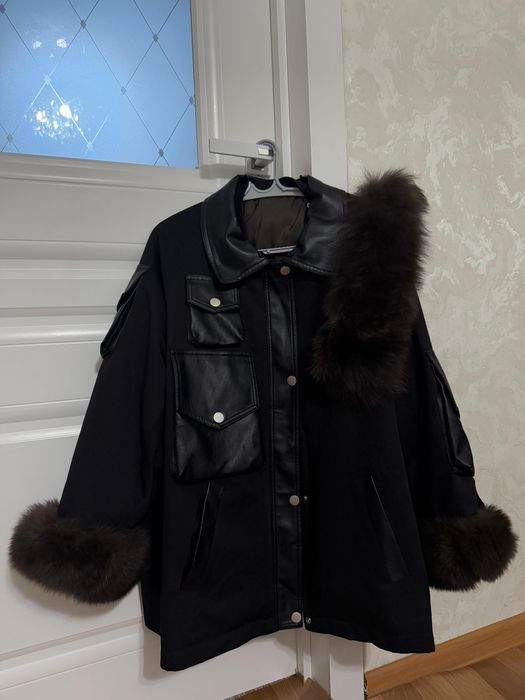 Продается ПАРКА с мехом зимняя