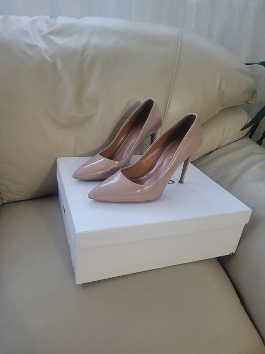 Pantofi Anna Cori, marimea 39, piele lacuita