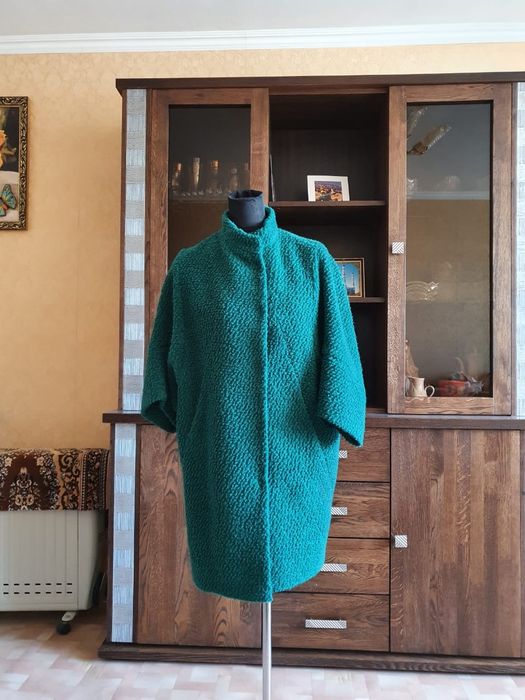 Продаю женское пальто