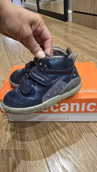 Ботинки biomecanics на девочку