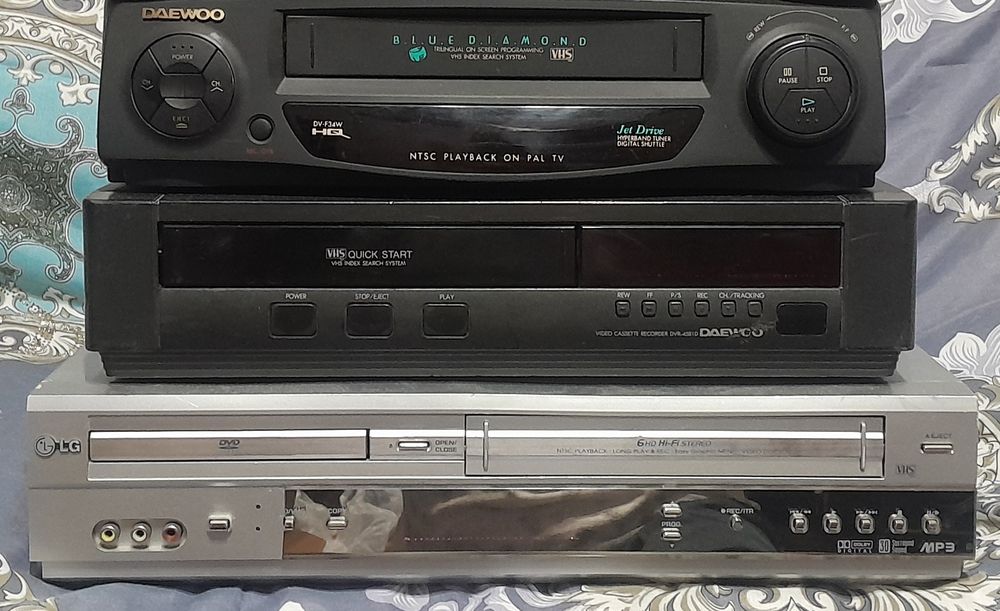 Видеомагнитофон Daewoo