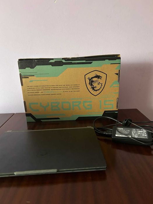 Laptop Gaming MSI Cyborg 15 i7 Gen13, RTX 4060, 16GB RAM, 144Hz