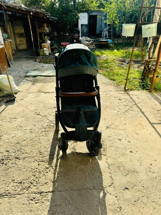 Детская коляска.