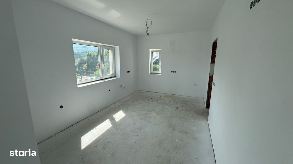 Casă individuală cu priveliste spre munti - Tocile, Sibiu