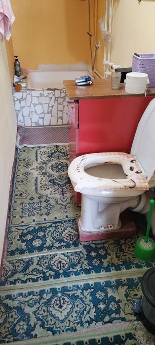 г. Чирчик. Быв. Общижитие. 1комнатная кв. 11500 у.е