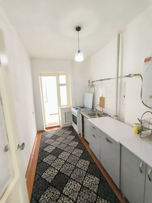 Chilonzor metro yonida kvartira bor oilaga yoki qizlarga mos