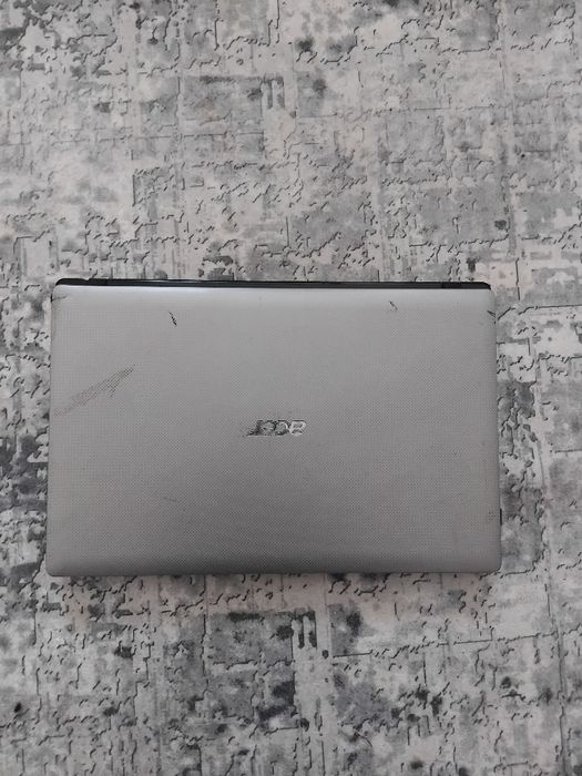 Vând laptop Acer