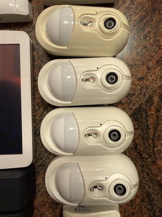 Vand alarma antiefractie DSC completa