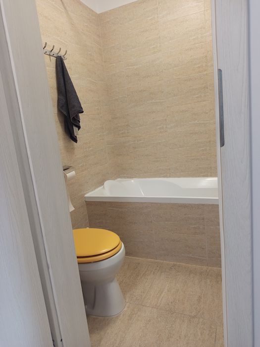 Închiriez apartament 2 camere