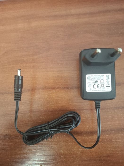 Адаптер  питания