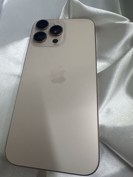 Apple IPhone 16 Pro Max (Есик) лот 107/8011