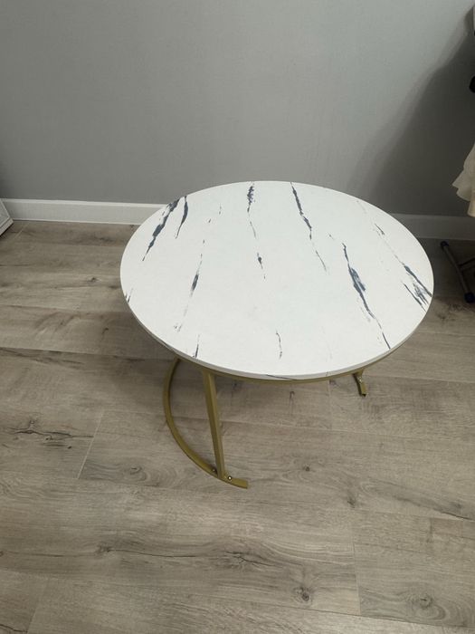 Журнальный столик