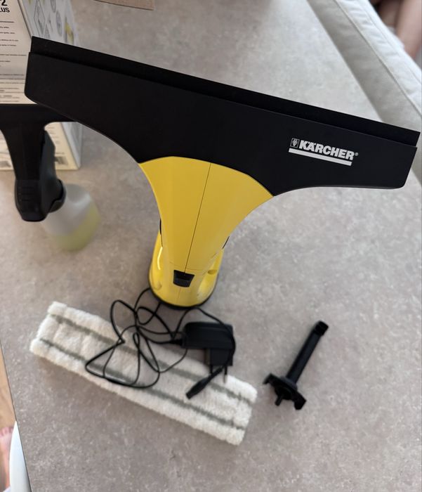 Aspirator geamuri Karcher WV2 Plus