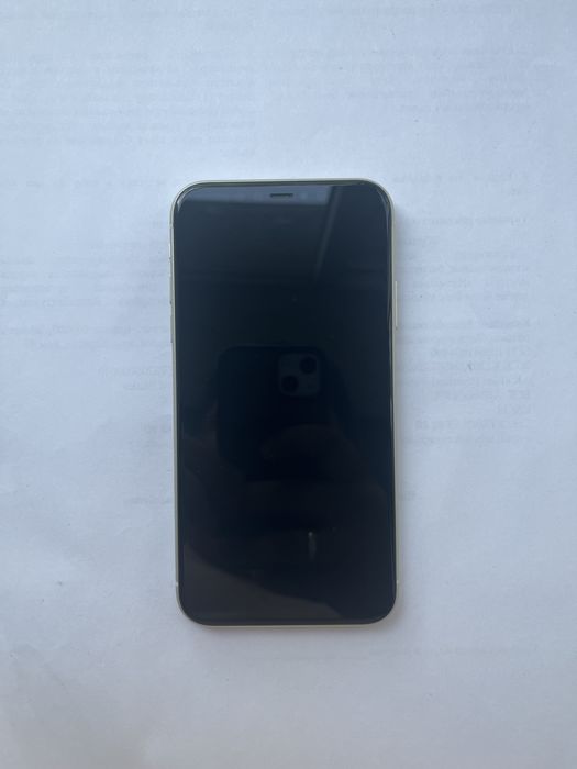 Продам IPhone 11