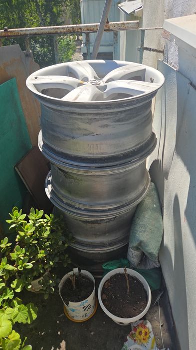 Продам диски на Лексус