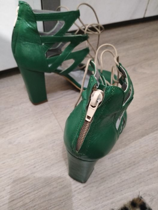 Sandale  Estella Blue din piele naturala, purtate o singură dată,culoare verde,mărimea 37