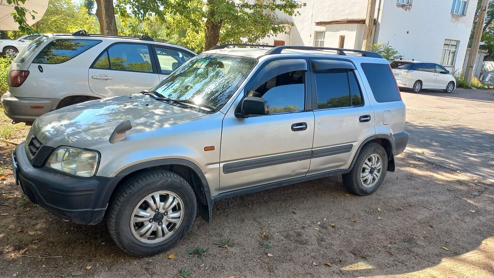 Продам хонду CRV.
