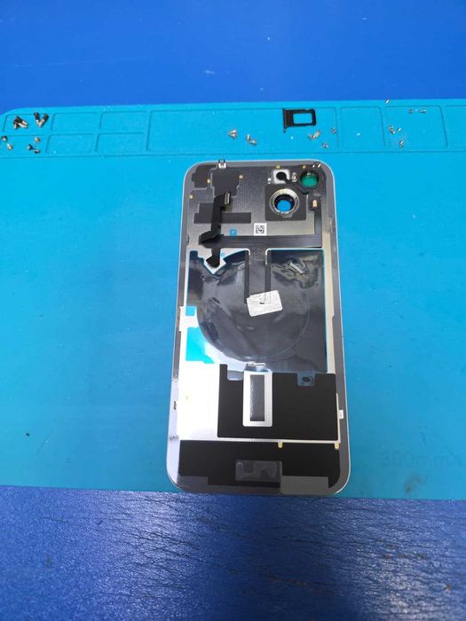 Sticla iPhone 15 plus spate