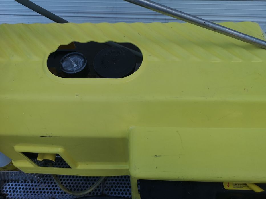 Водоструйка Karcher HD880 380v 180bar Супер Силна Керамика