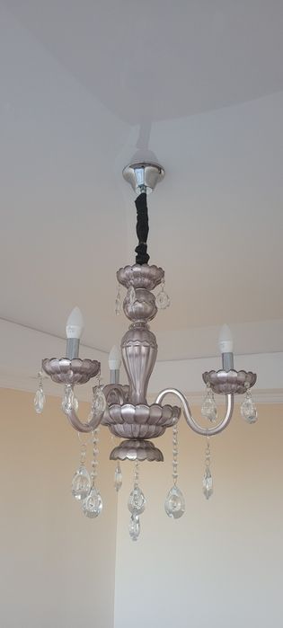 Продам красивые люстры