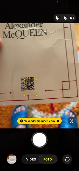 Vand alexander mcqueen / dau la schimb