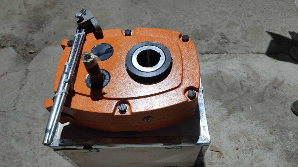 Сетка, редуктор, барабан, охладитель дробилка запчасти в наличии