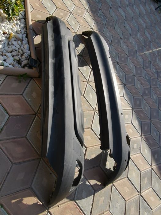 Spoiler bara spate Renault captur 1