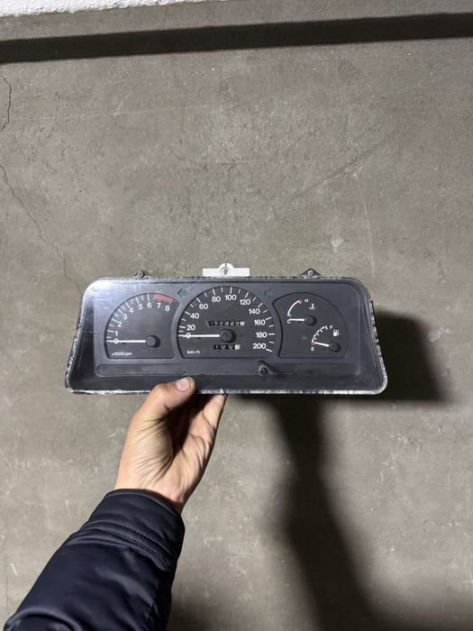 Nexia 1. 2 tablolarimiz bor holati ideal 6oy garamtiyasi bor