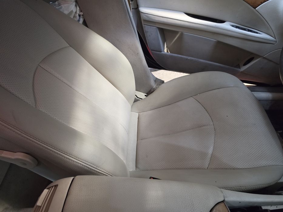 Салон Мерцедес W211 седан кожен бежов Mercedes E class w211 седалки