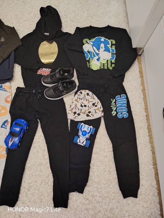 Lot hainute baietel 5-6 ani adidasi champion  30