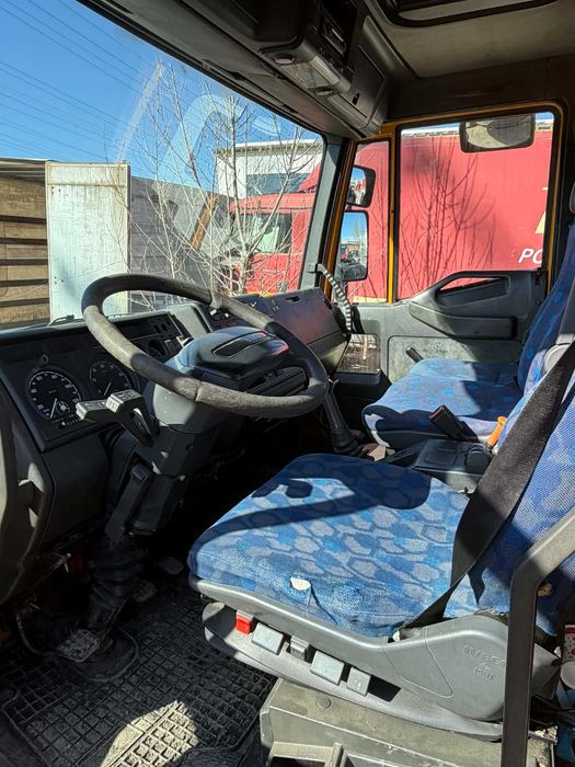 Vand intreg/Dezmembrez pe repere mari iveco eurocargo 120E18 an 2002