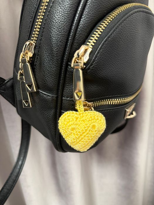 Breloc Handmade Tricotat Roz Pal