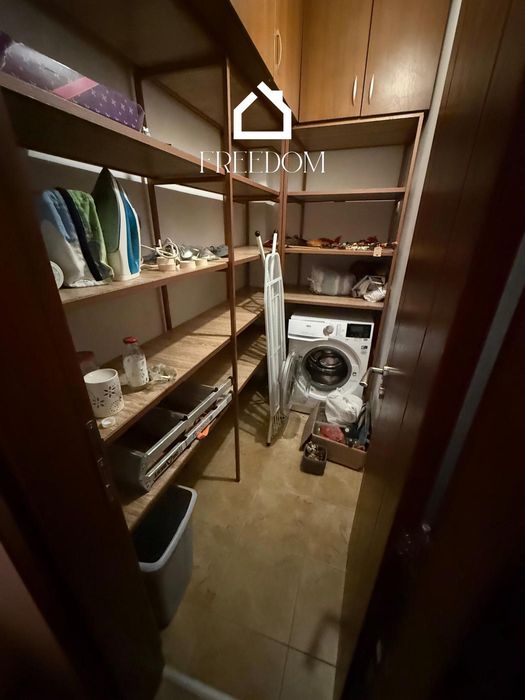 Дава се под наем Тристаен апартамент в Варна, Бриз - 112 кв.м за 700 € - Снимка #10