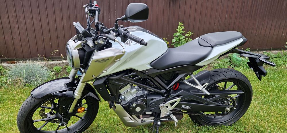 Honda CBF 125 R  NAA1 Km 24307  Fab 2020