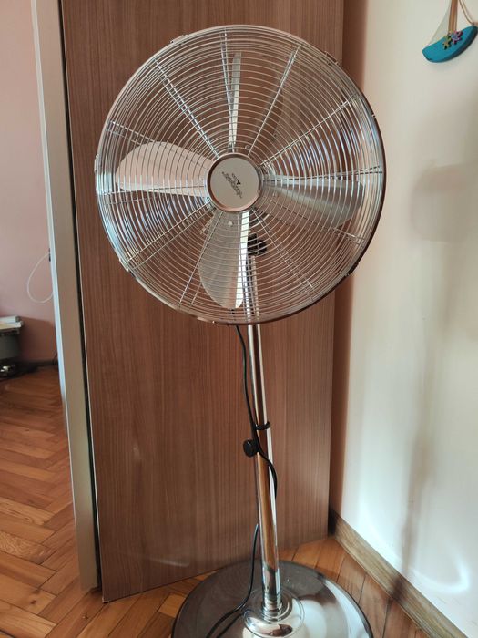 Настолен вентилатор Voltomat Standfan Retro Chrom – мощен и стилен