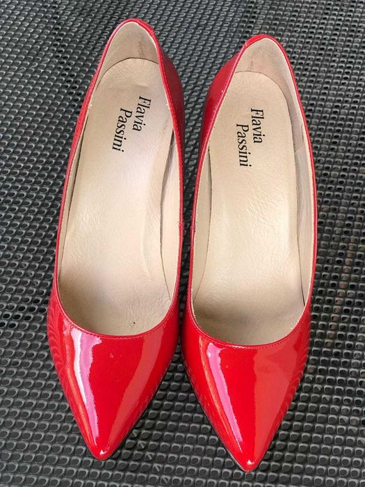 Pantofi superbi  ROSII de Piele Naturala FLAVIA PASSINI