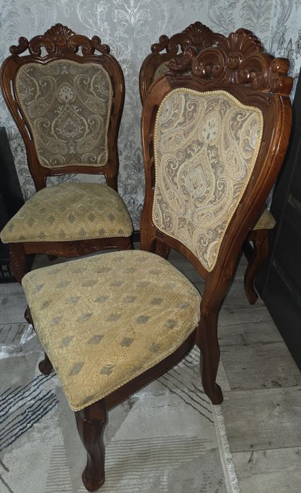 Продаются  стулья