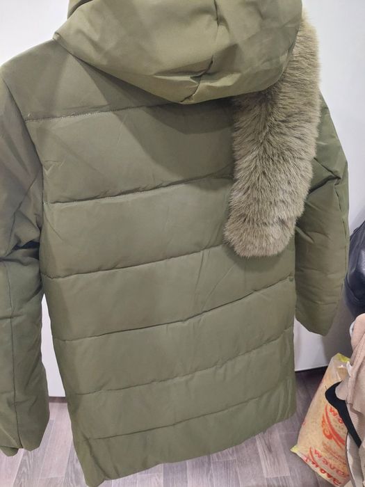 Продам куртку демисезонную