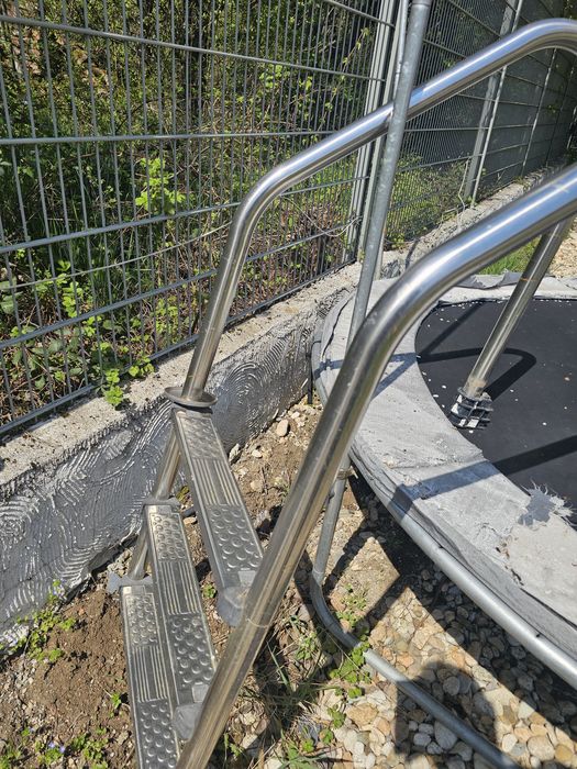 Стълба за басейн