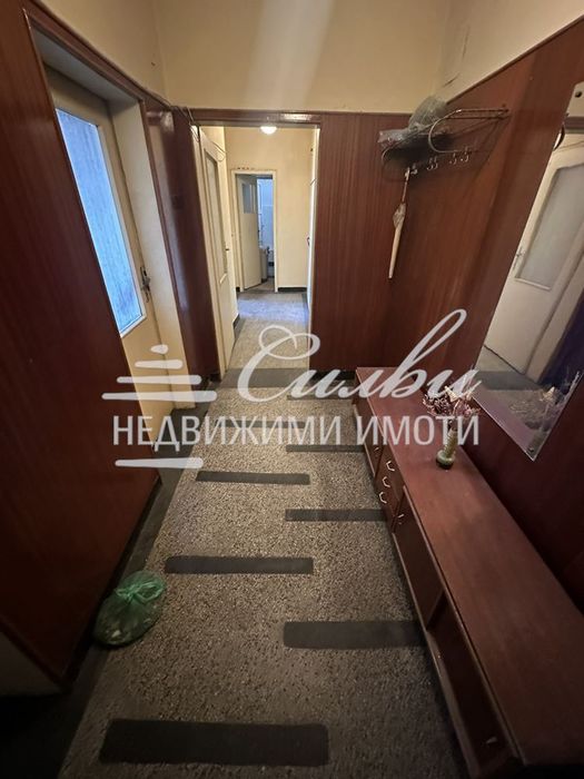 Тристаен ТУХЛЕН апартамент - кв.Добруджански