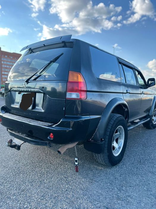 Продам Митсубиси Монтеро Спорт