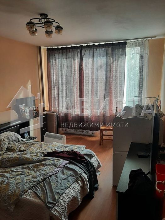 Продава се Тристаен апартамент в София, Хаджи Димитър - 84 кв.м за 2370 €/кв.м - Снимка #3