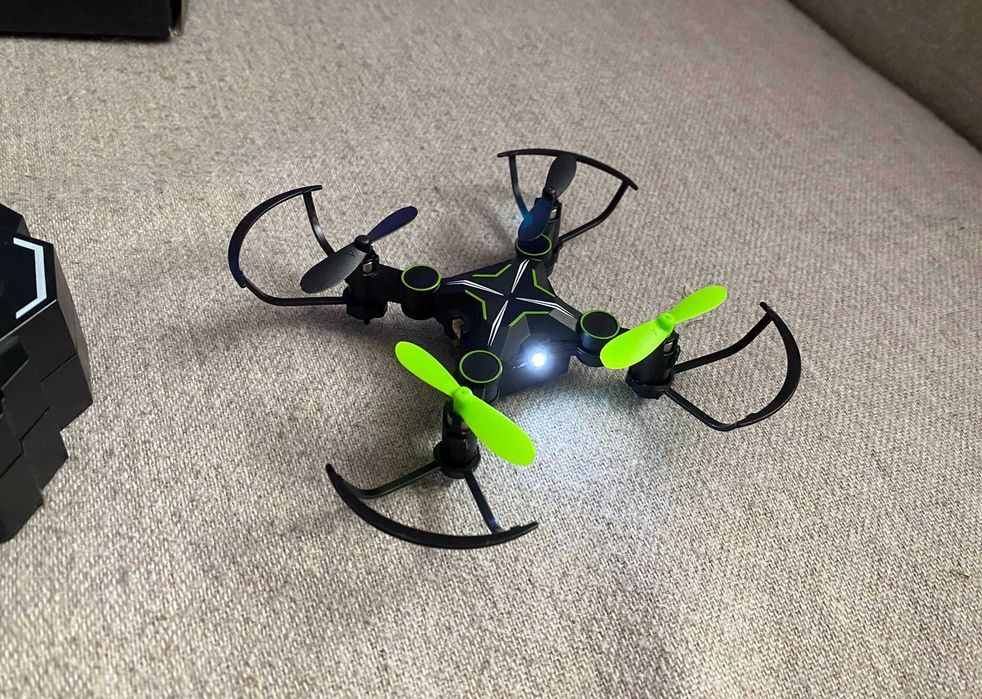 Dronă GizmoVine 901HS WiFi FPV, nouă în cutie, cu telecomandă inclusă